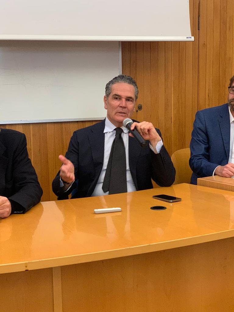Alessandro Formisano durante un intervento pubblico